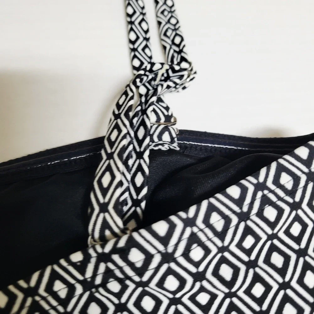 DKNY Womens Medium Geometric Diamond Print One Piece Swimsuit Black White NEW - Picture 6 of 7